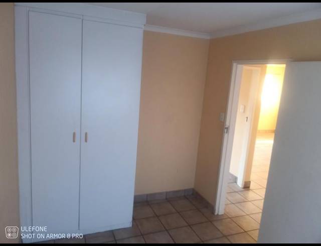 2 BEDROOM APARTMENT FOR SALE IN BOKSBURG EAST